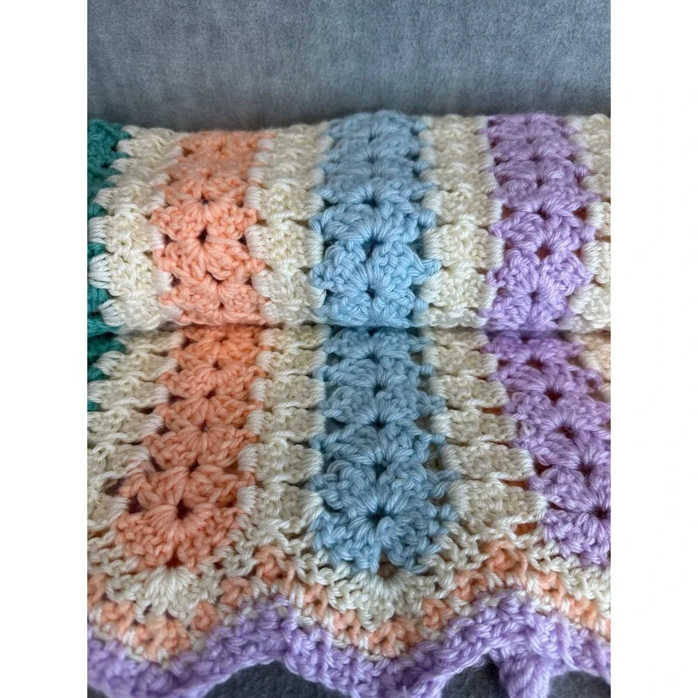 VTG Handmade Crochet Baby Blanket Throw Pastel Stripes Scallop Trim Sz 31